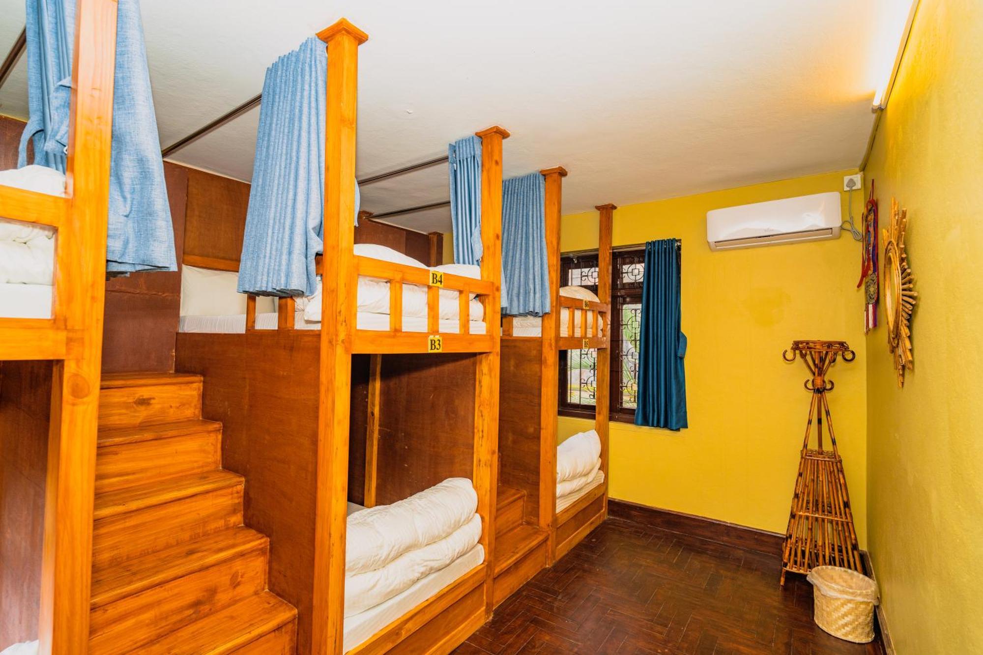 Nepali Heritage Hotel Kathmandu Buitenkant foto