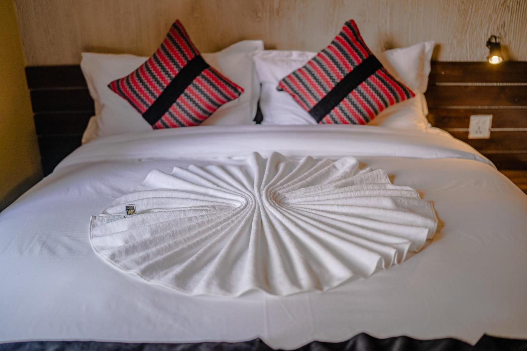 Nepali Heritage Hotel Kathmandu Buitenkant foto