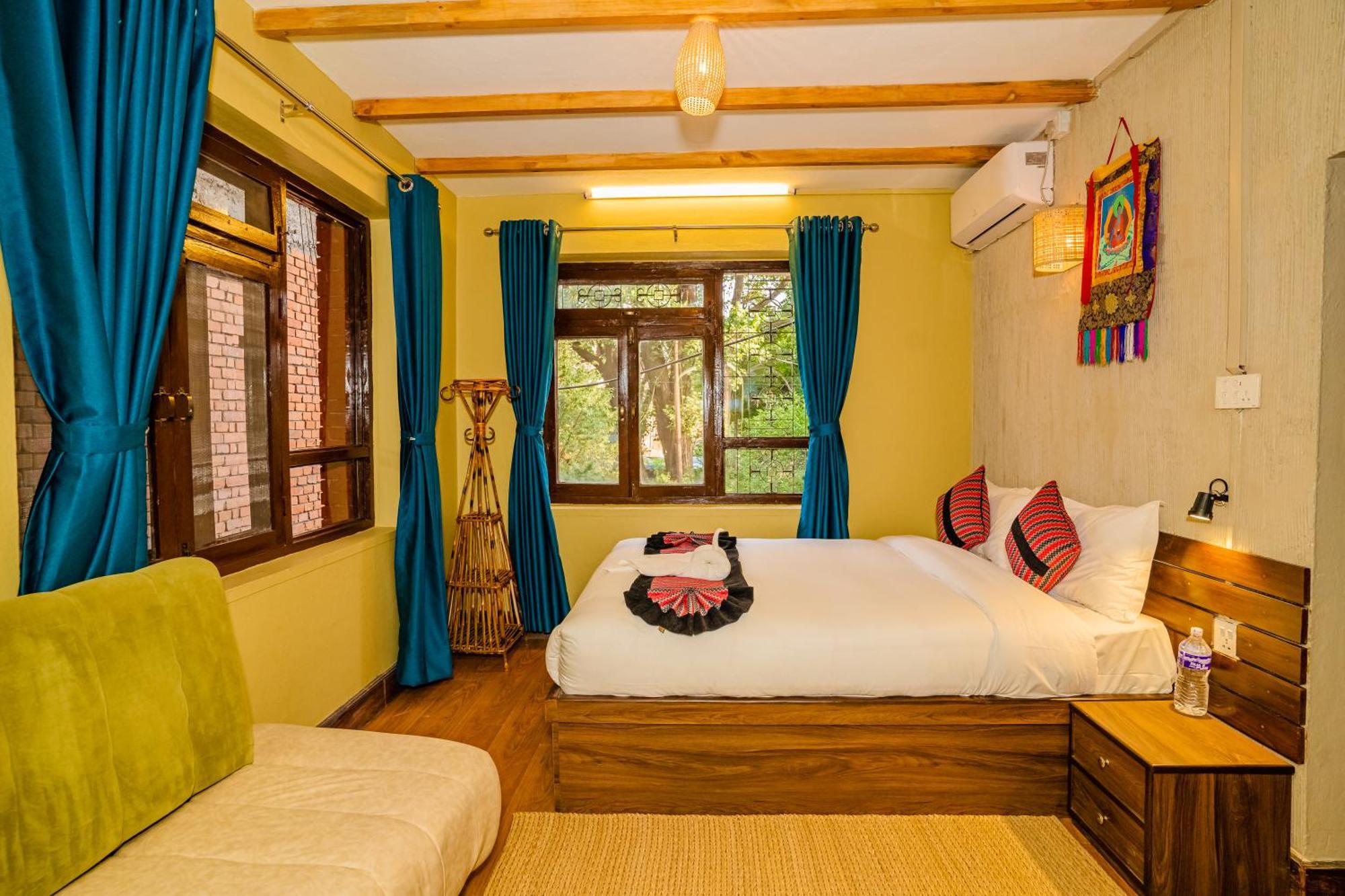 Nepali Heritage Hotel Kathmandu Buitenkant foto