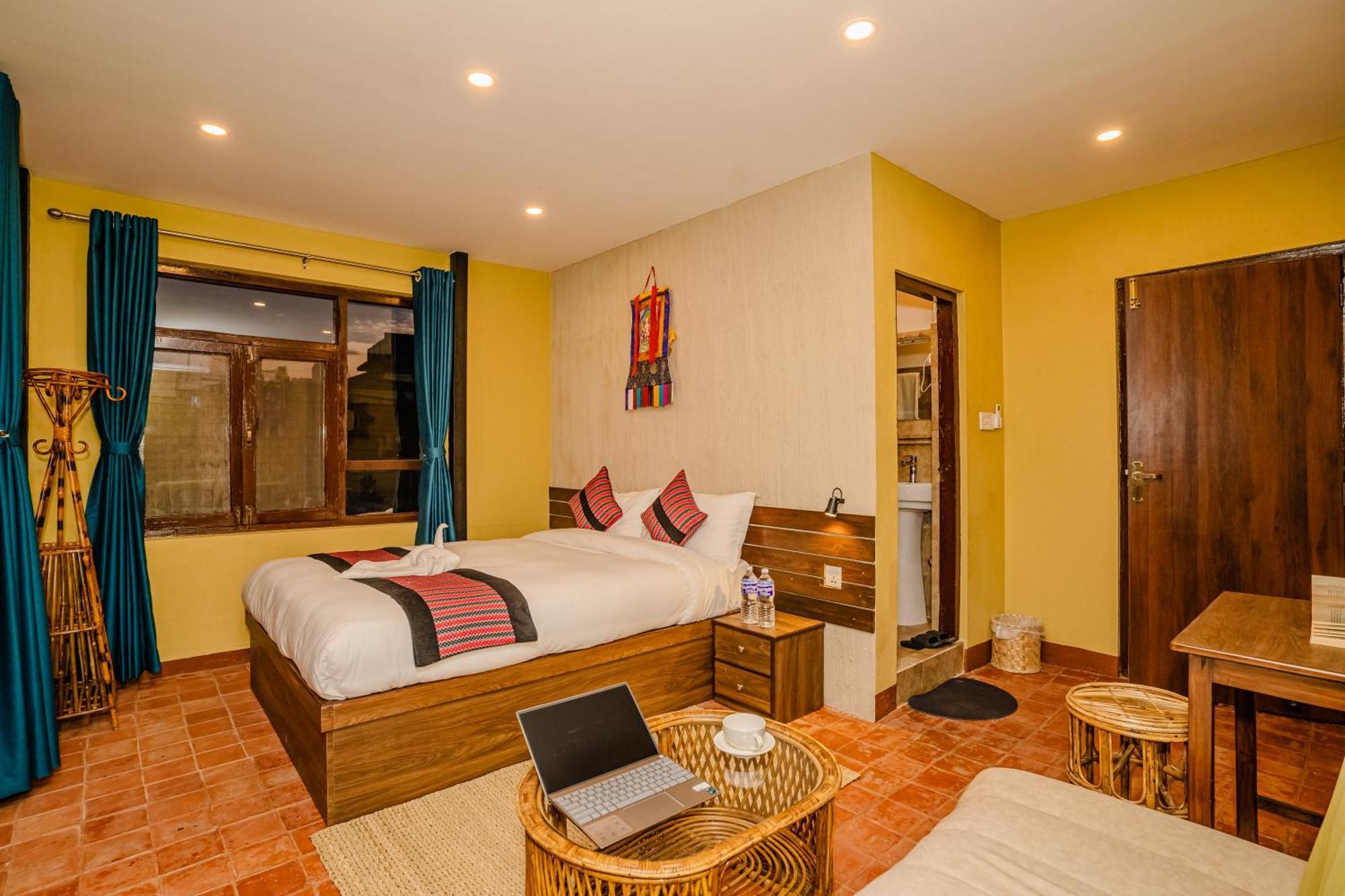 Nepali Heritage Hotel Kathmandu Buitenkant foto