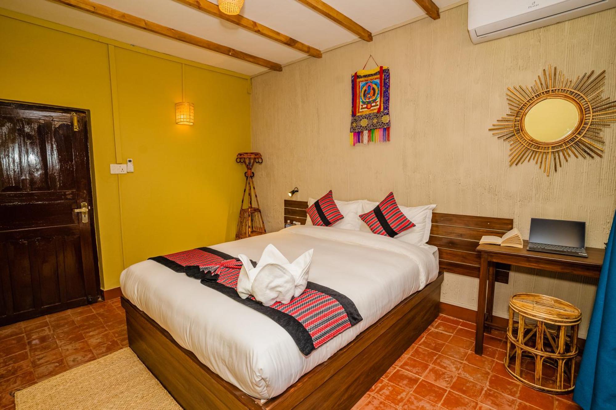 Nepali Heritage Hotel Kathmandu Buitenkant foto