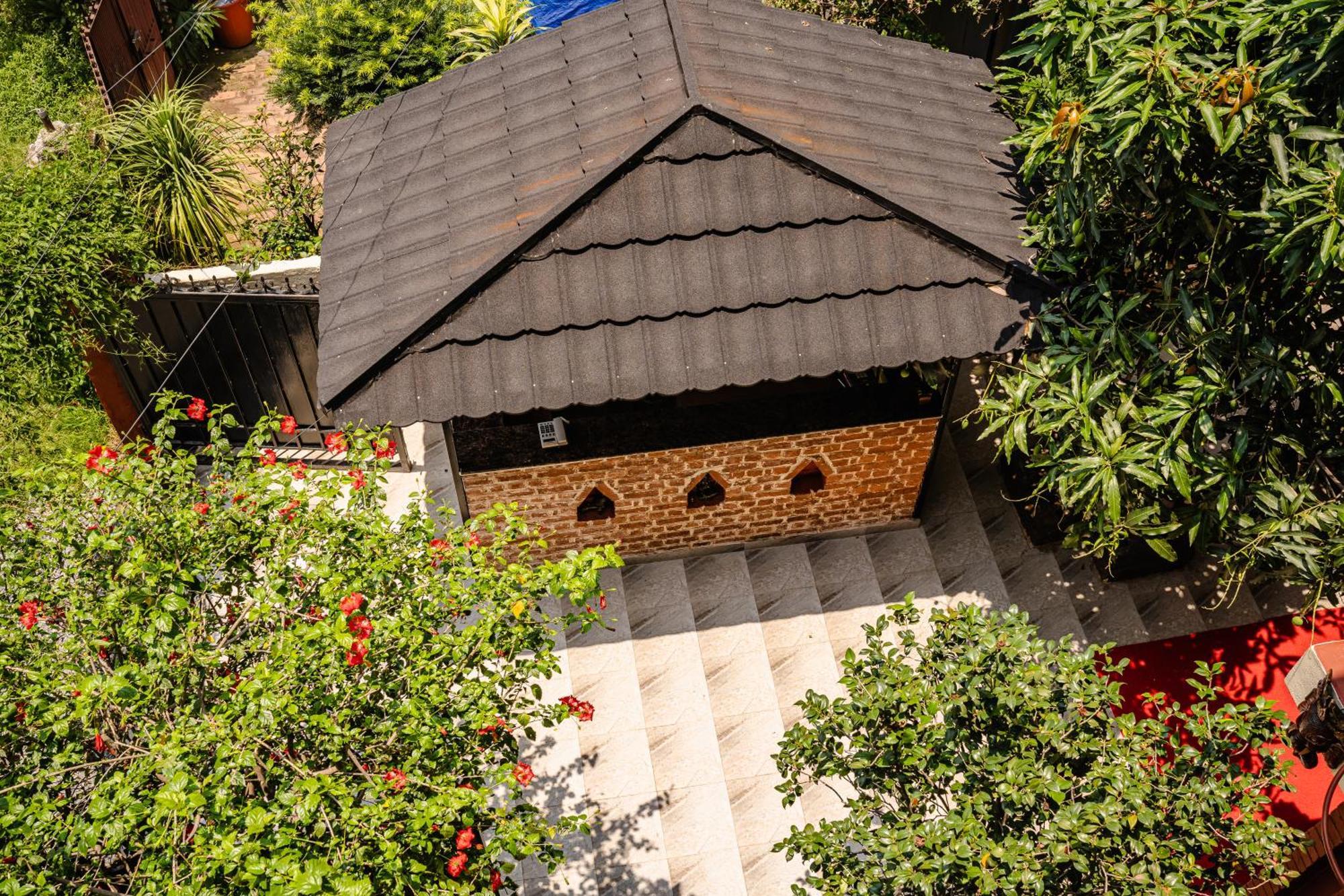 Nepali Heritage Hotel Kathmandu Buitenkant foto