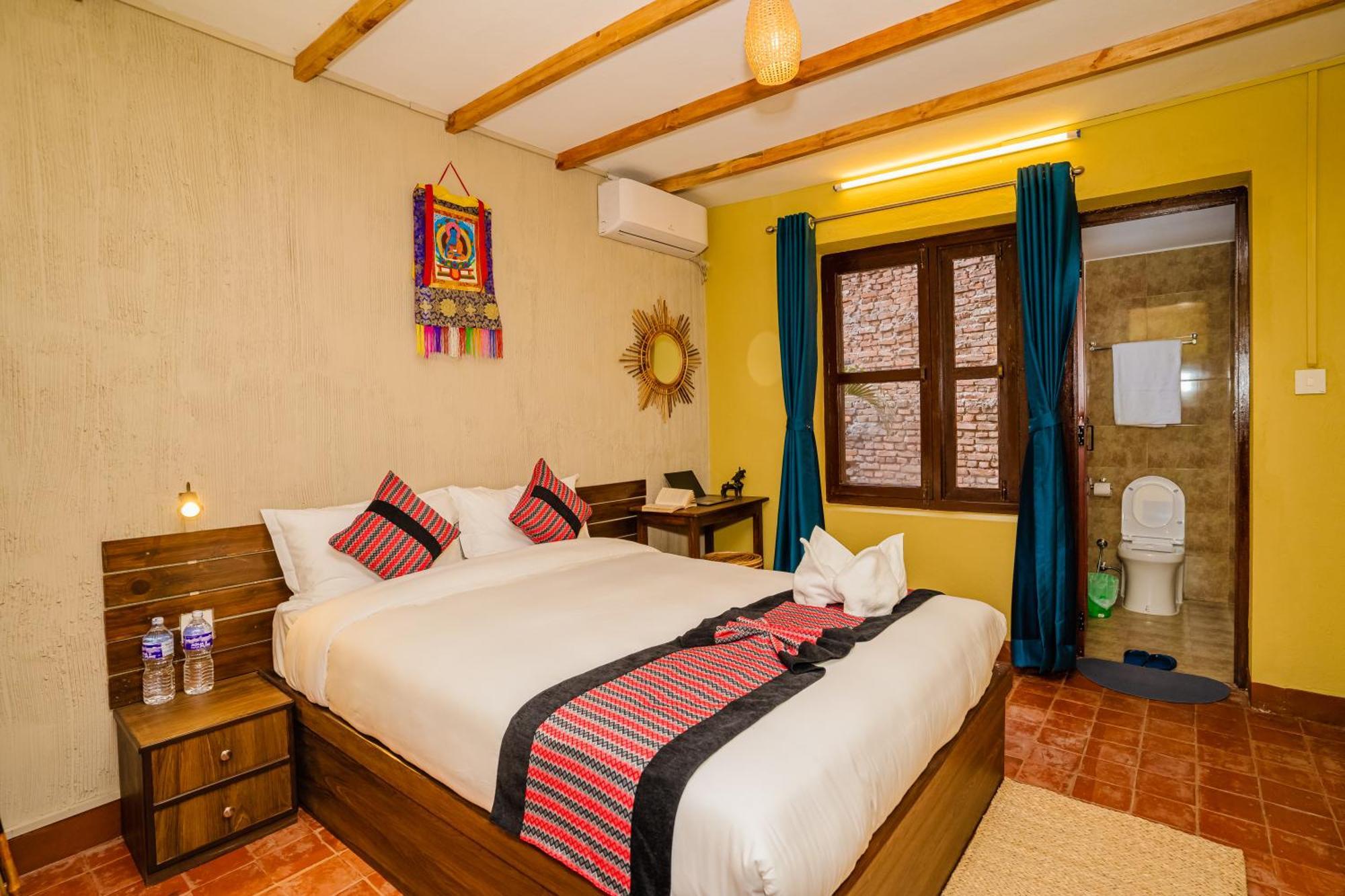 Nepali Heritage Hotel Kathmandu Buitenkant foto