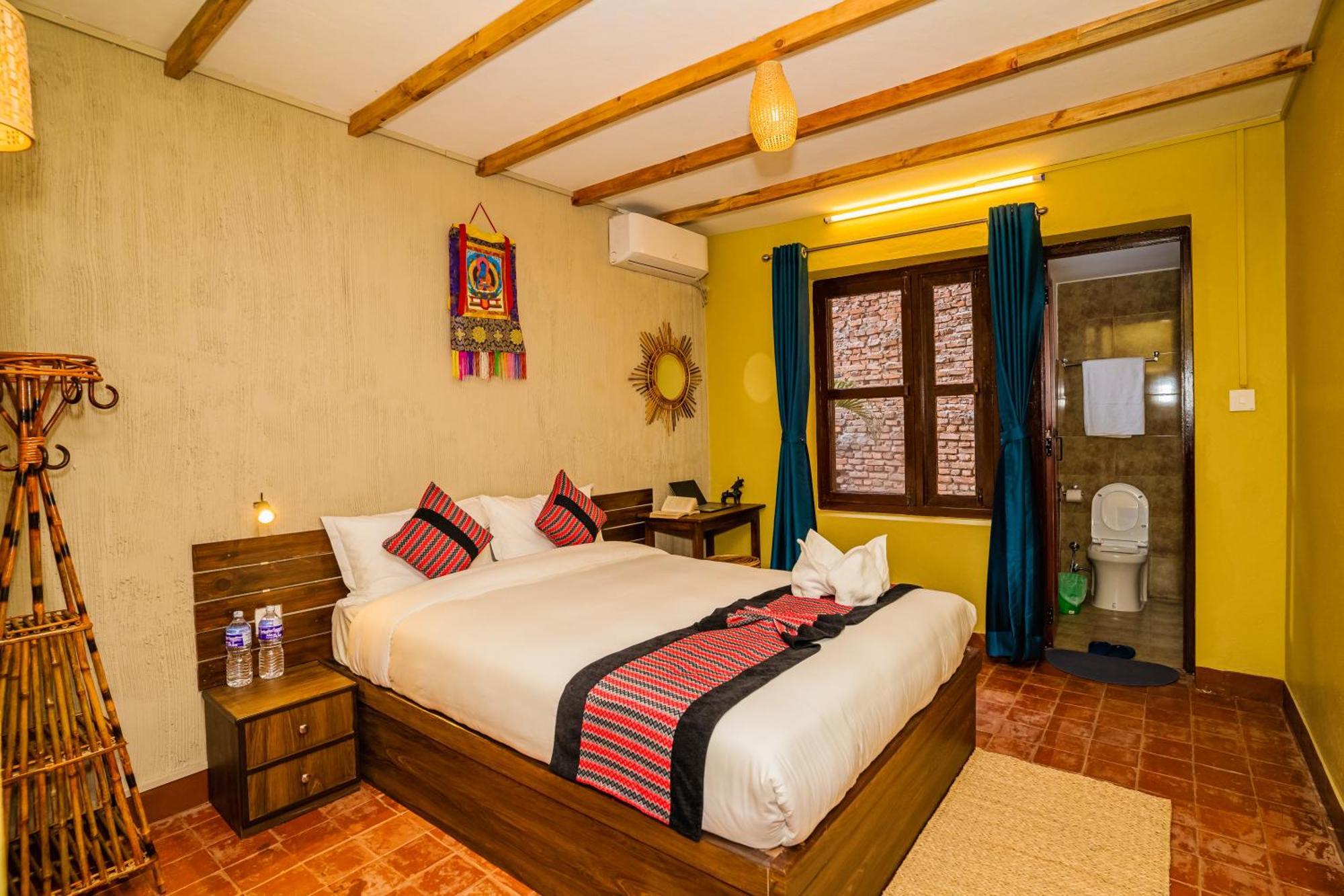 Nepali Heritage Hotel Kathmandu Buitenkant foto