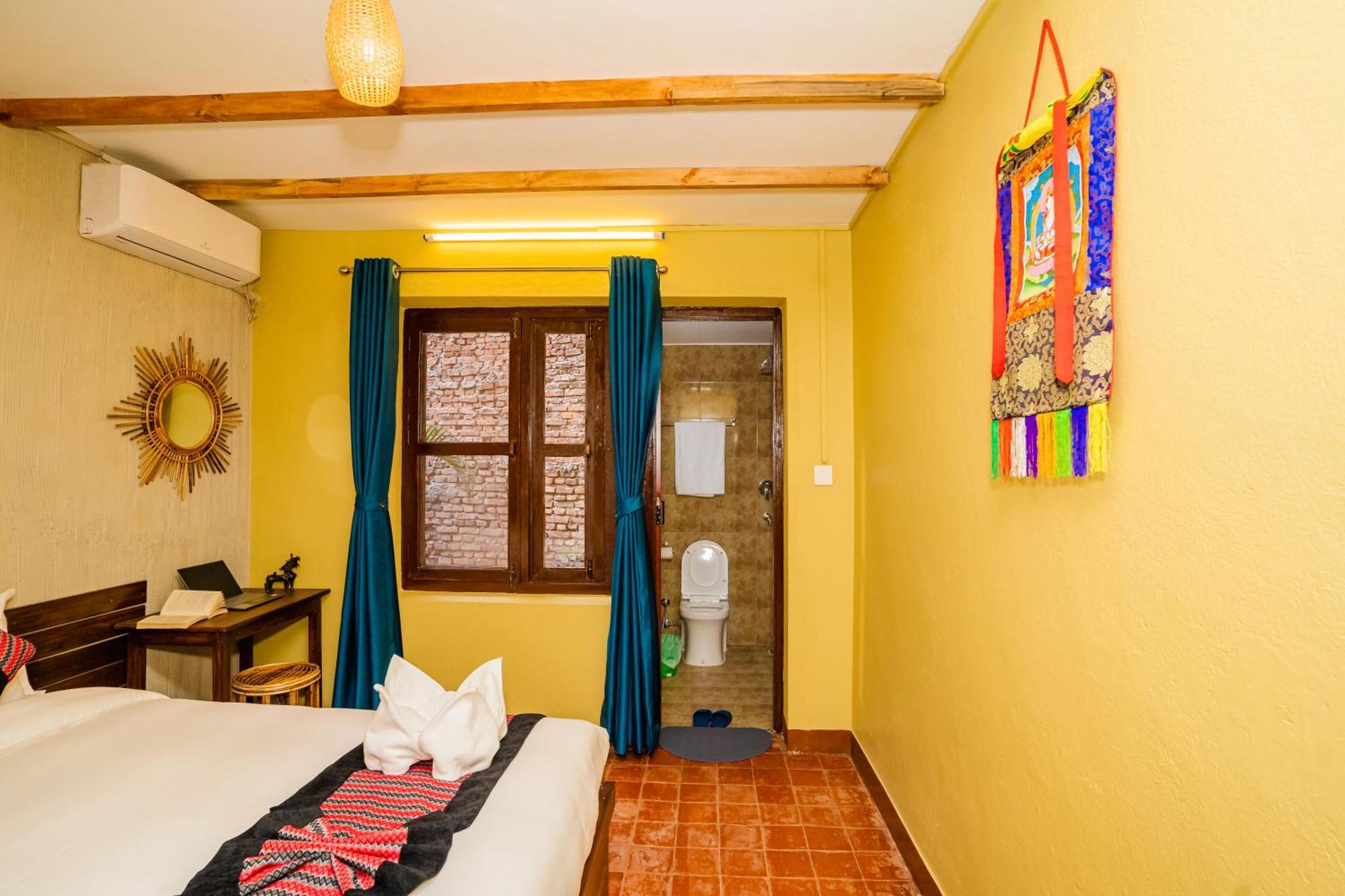 Nepali Heritage Hotel Kathmandu Buitenkant foto