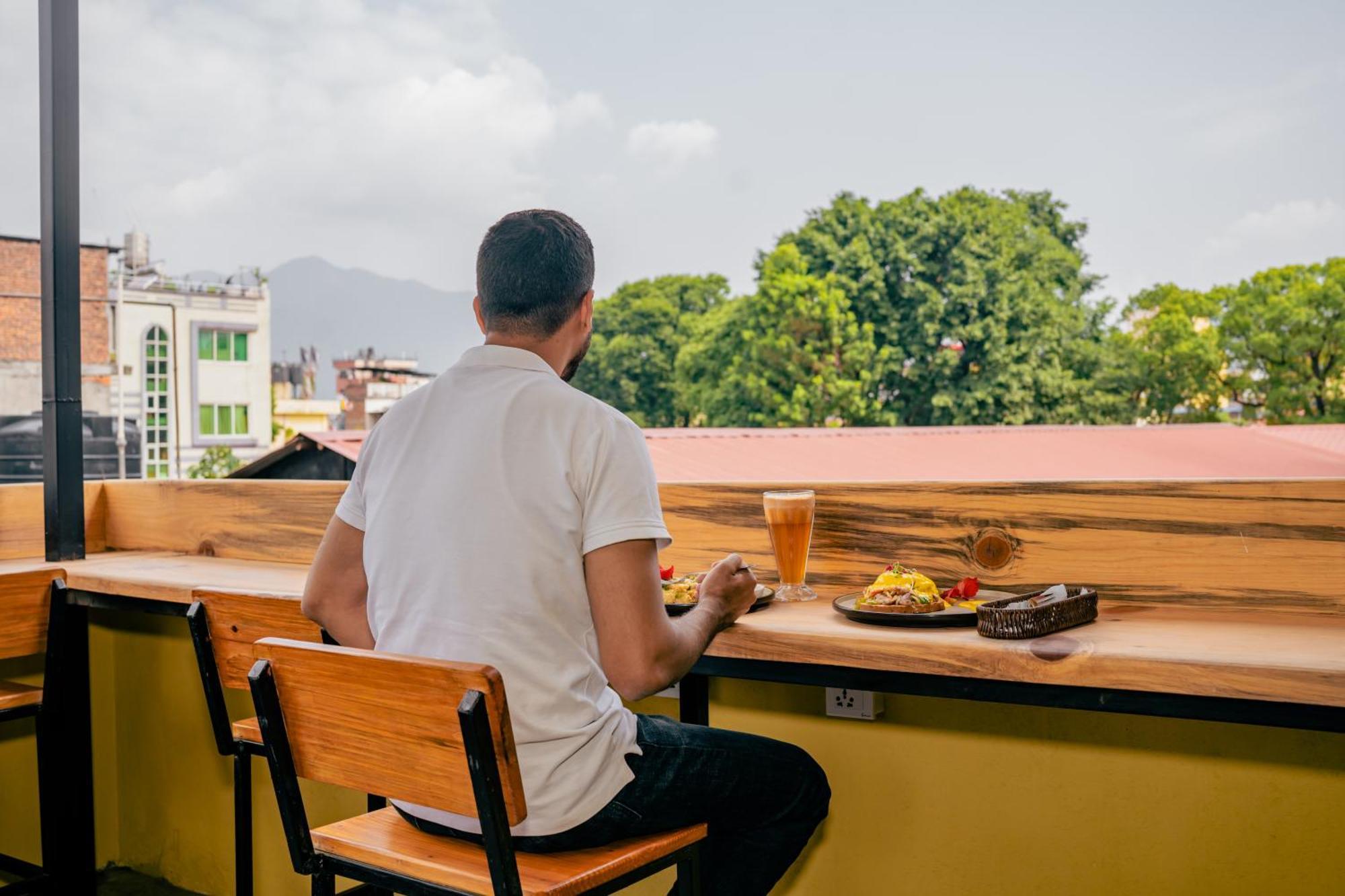 Nepali Heritage Hotel Kathmandu Buitenkant foto