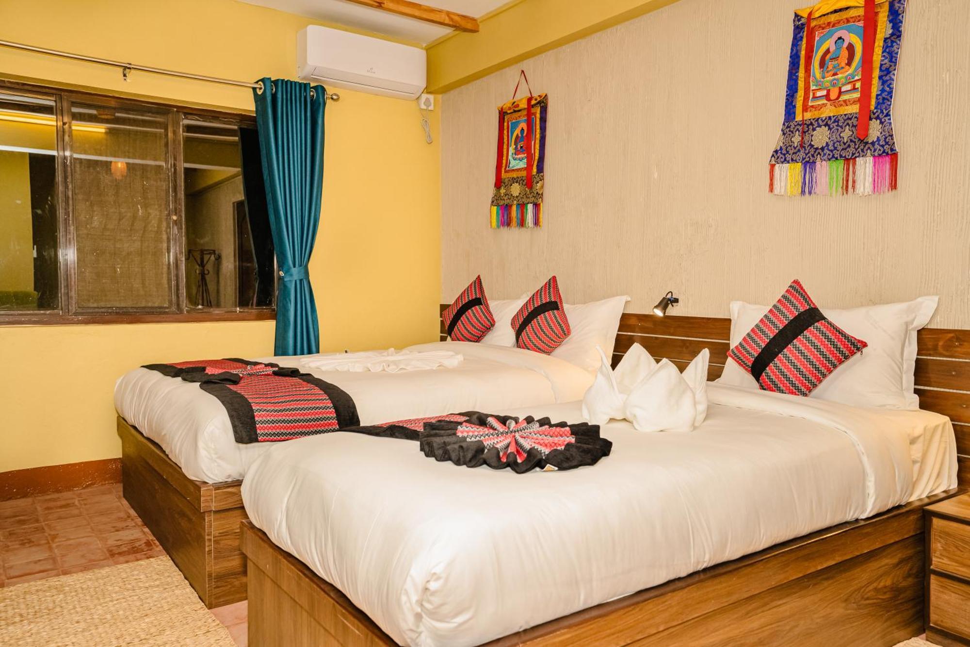 Nepali Heritage Hotel Kathmandu Buitenkant foto