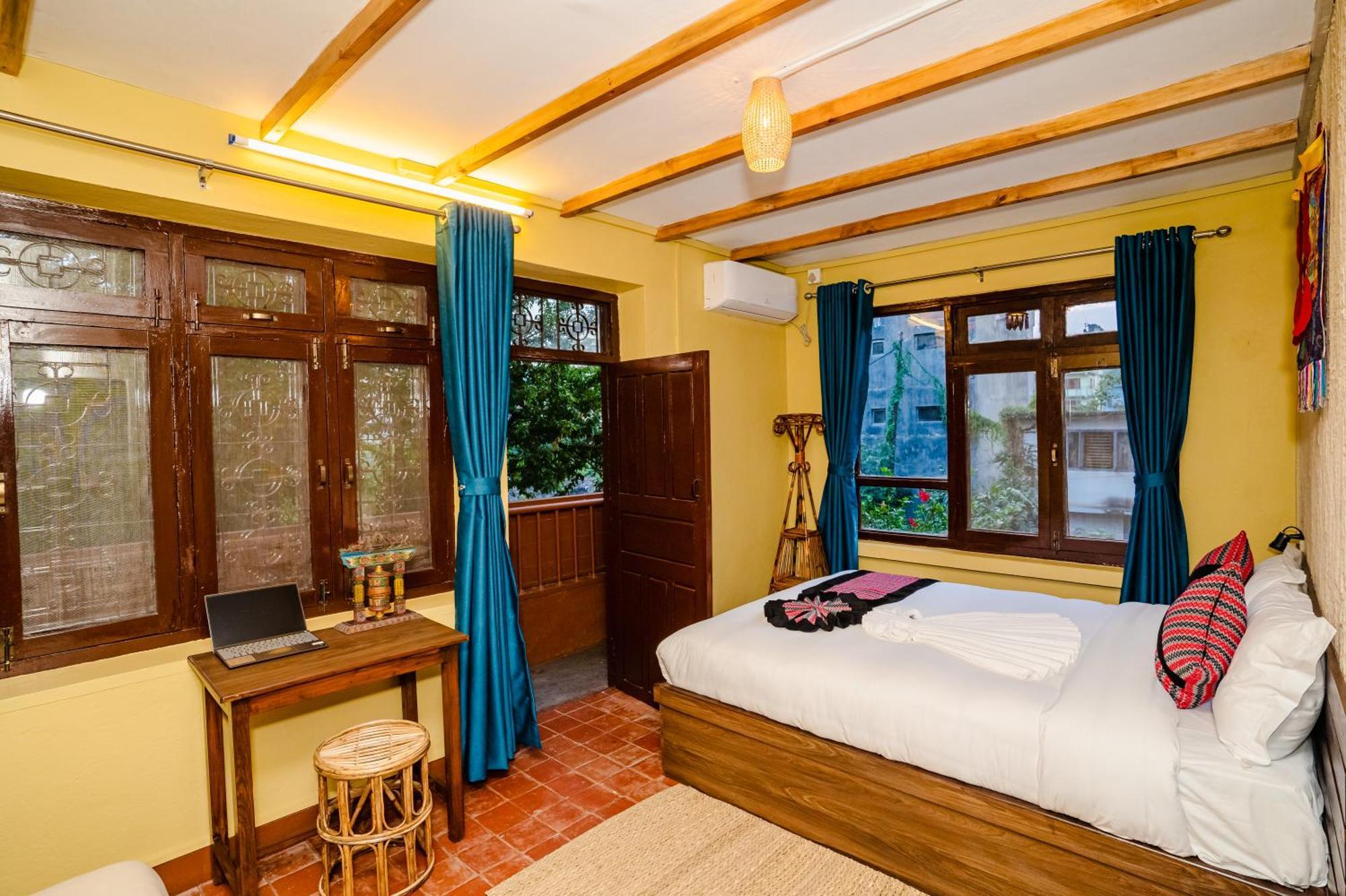 Nepali Heritage Hotel Kathmandu Buitenkant foto